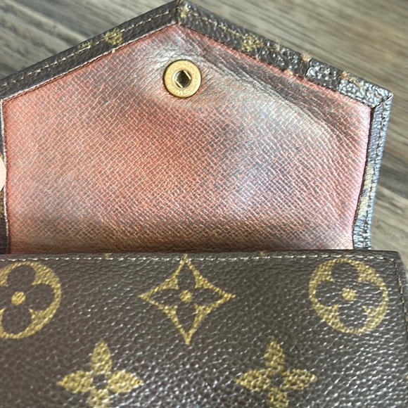 Louis Vuitton Vintage Dual Snap Wallet - Picture 13 of 16